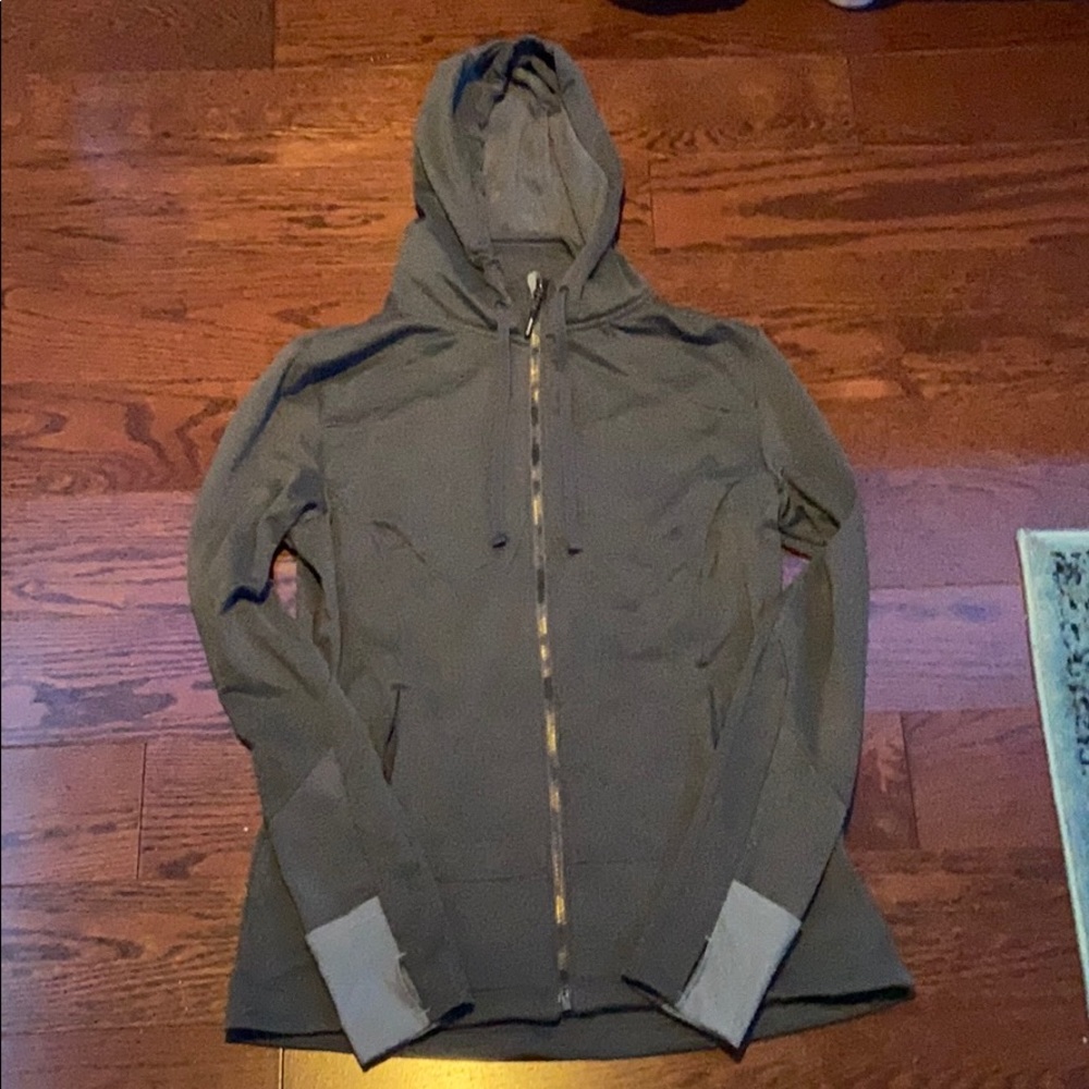Mondetta zip up